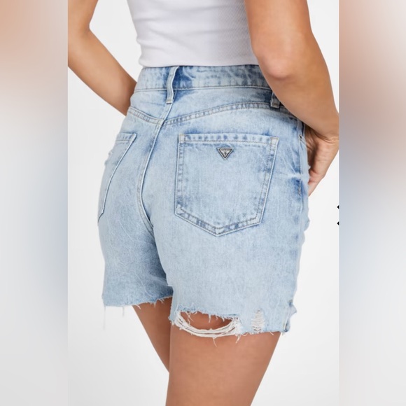 Like new light Guess jeans - Picture 1 of 2